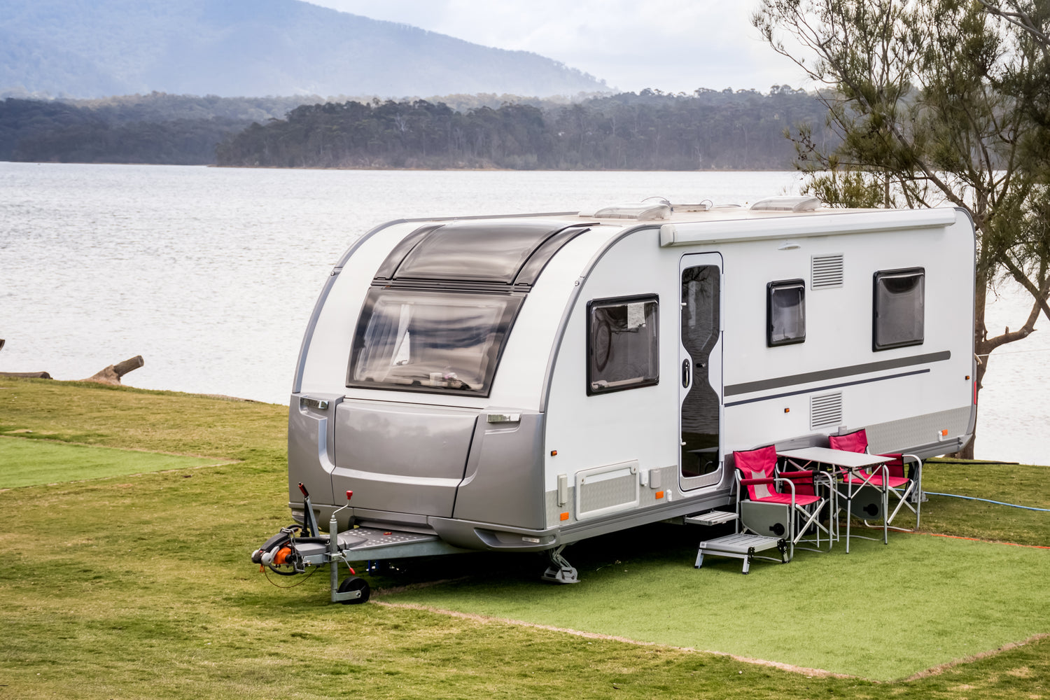 caravan tracker no monthly fee